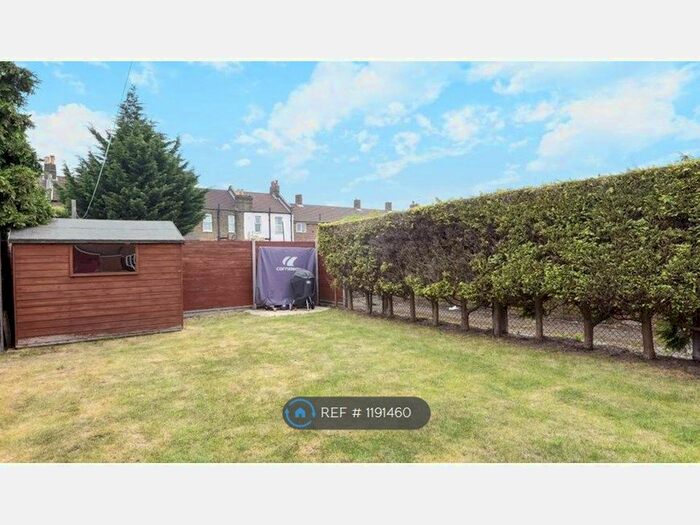 3 Bedroom End Of Terrace House To Rent In Dupont Road, London, SW20