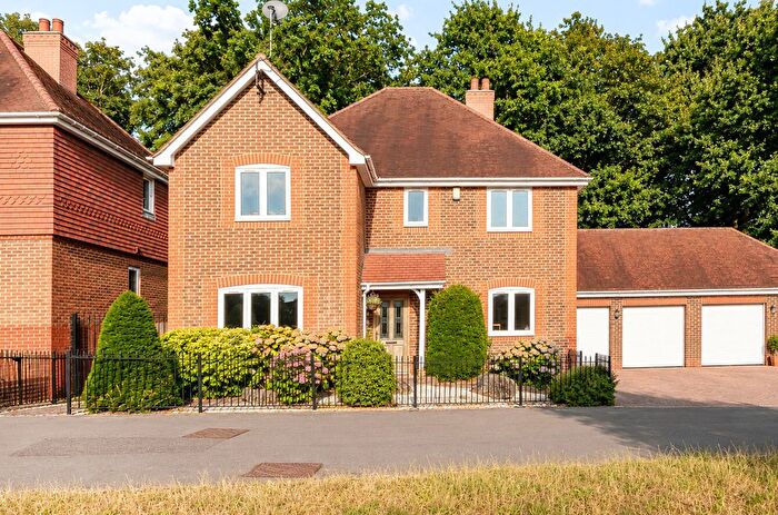 4 Bedroom Detached House For Sale In Burrow Hill Place, Bishopstoke, Hampshire, SO50