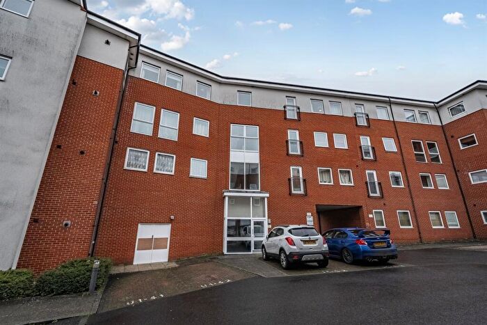 1 Bedroom Apartment To Rent In Lundy House, Drake Way, Reading, RG2