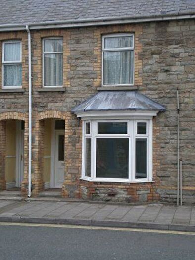 2 Bedroom Flat To Rent In New Road, Porthcawl, CF36