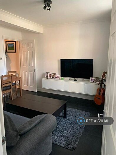 1 Bedroom Flat To Rent In Woodville Road, Thornton Heath, CR7