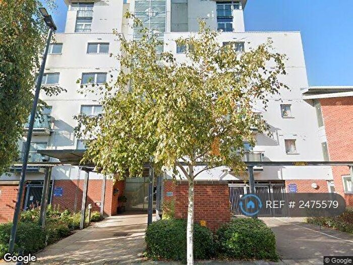 3 Bedroom Penthouse To Rent In Cumberland House, London, SE28