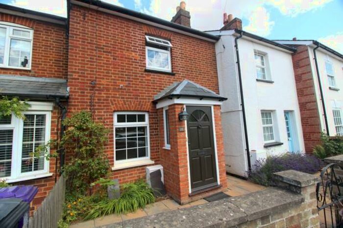 2 Bedroom Terraced House To Rent In Oughtonhead Way, Hitchin, SG5