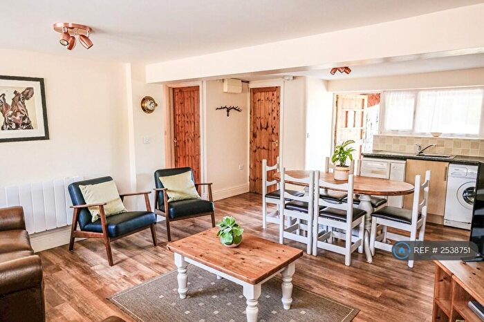 3 Bedroom Flat To Rent In Mead Barn Cottages, Welcombe, Bideford, EX39