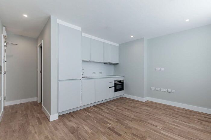 Studio To Rent In Broadhurst Gardens, London, NW6