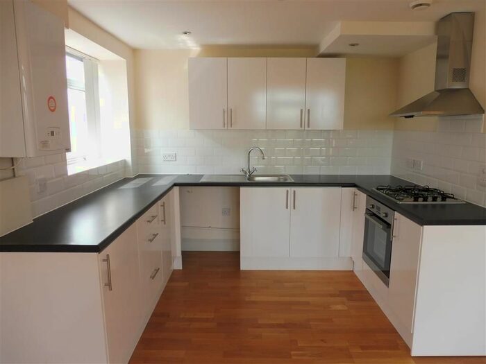 2 Bedroom Flat To Rent In Station Road, Ashford, TN23