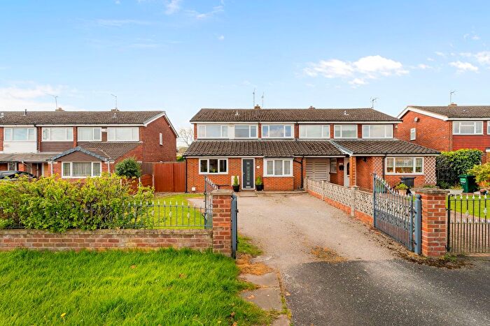 4 Bedroom Semi Detached House For Sale In Saughall Road, Blacon, CH1