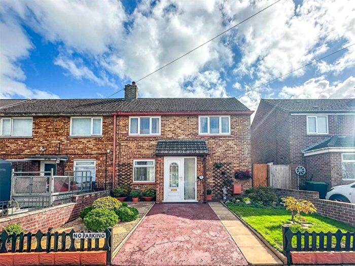 2 Bedroom End Of Terrace House For Sale In Hunt Road, Christchurch, Dorset, BH23