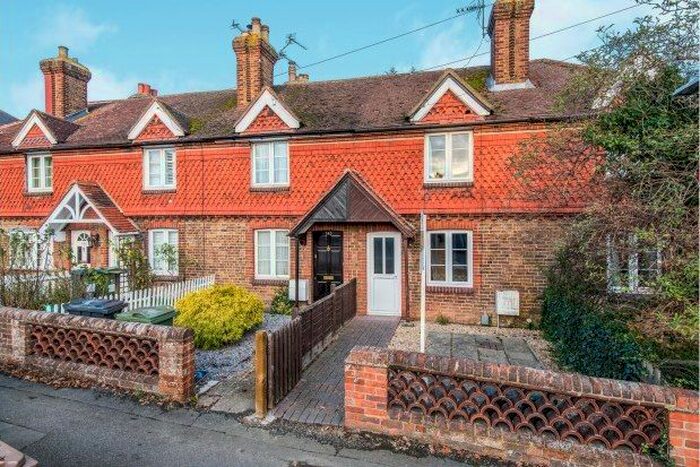 2 Bedroom Terraced House To Rent In Worplesdon Road, Guildford, GU2