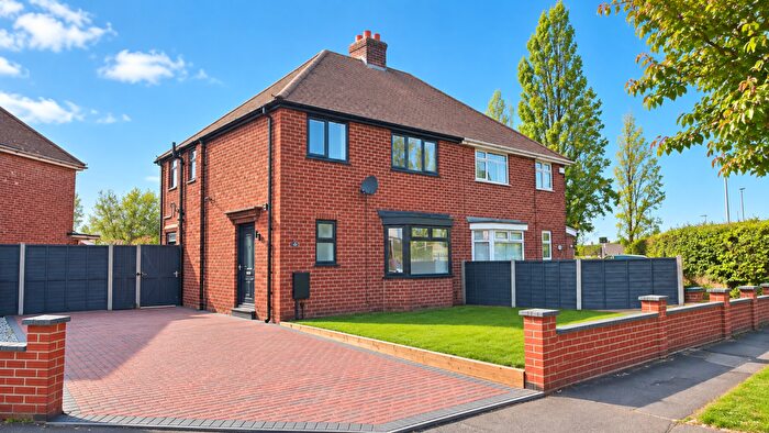 3 Bedroom Semi-Detached House For Sale In Longney Road, Tuffley, Gloucester, GL4