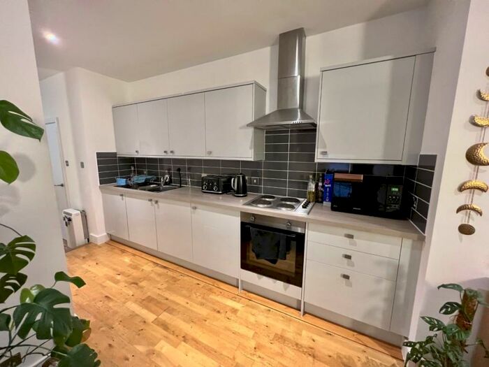 1 Bedroom Apartment To Rent In College Street South, Liverpool, L6