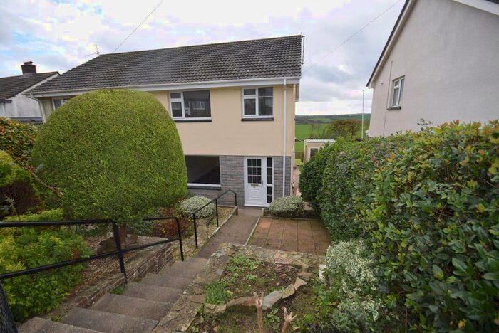 3 Bedroom Semi-Detached House To Rent In Hilton Road, Bideford, Devon, EX39