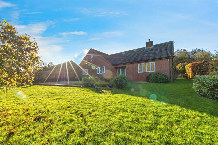 3 Bedroom Detached Bungalow For Sale In Winn Lane, Horncastle, LN9