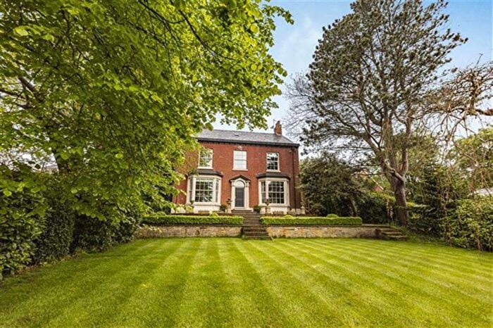 5 Bedroom Detached House For Sale In Station Street, Macclesfield, SK10