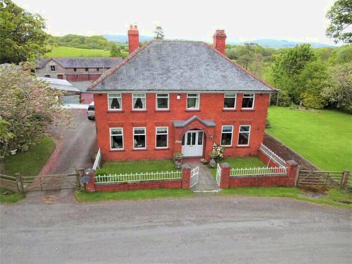 5 Bedroom Equestrian Facility For Sale In Crossgates, Llandrindod Wells, Powys, LD1