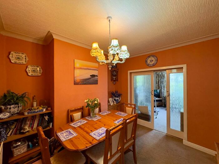 2 Bedroom Semi-detached House For Sale In Middlesex Avenue, Burnley, BB12