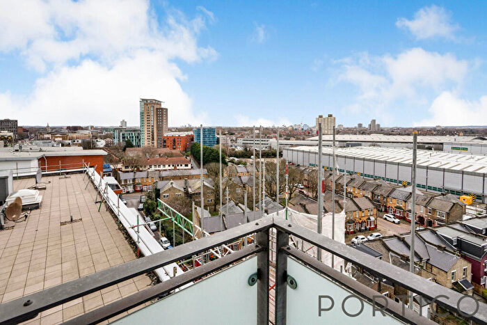 1 Bedroom Flat To Rent In Rick Roberts Way, London, E15