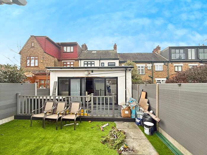 4 Bedroom Terraced House For Sale In Middleton Gardens, Ilford, Essex, IG2