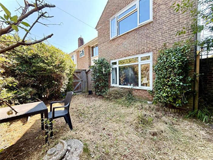 1 Bedroom Apartment For Sale In Dorset Road, Christchurch, Dorset, BH23