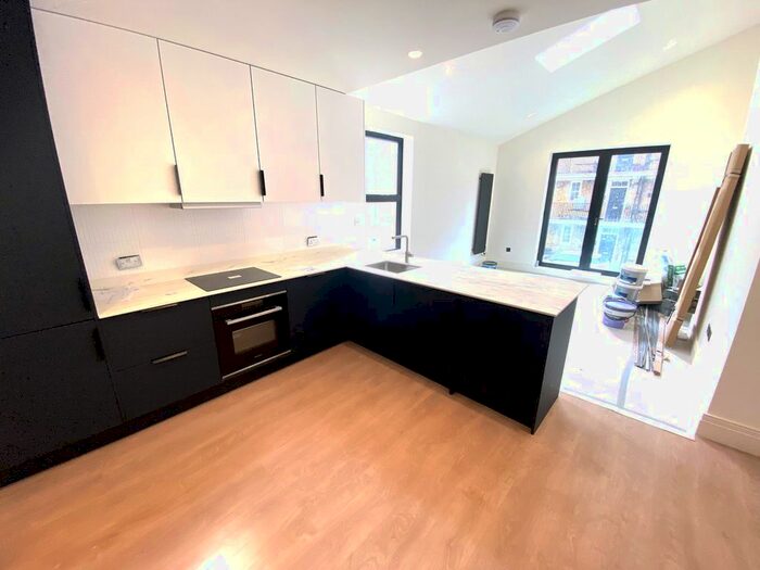 2 Bedroom Flat To Rent In Wandsworth Bridge Rd, Fulham, SW6