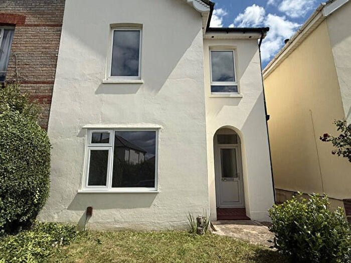 1 Bedroom Flat To Rent In Kinson Road, Bournemouth, BH10