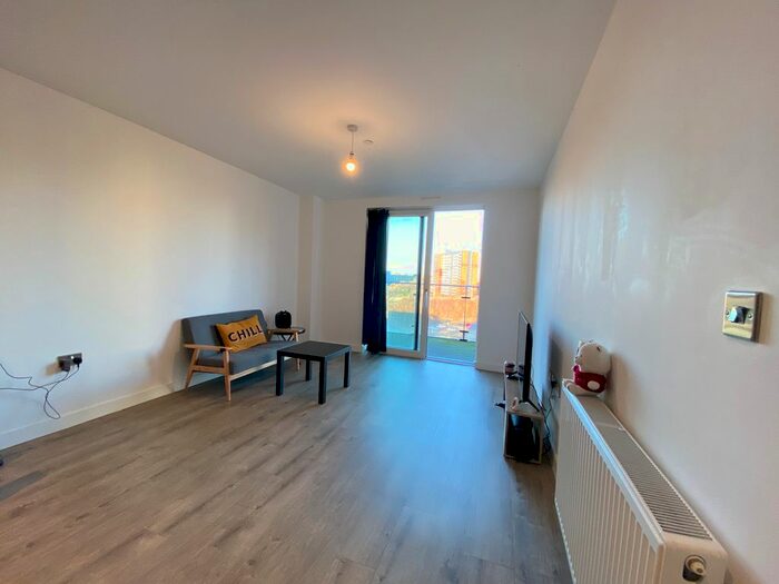2 Bedroom Flat To Rent In Charcoal, Lockgate Square, Middlewood Locks, Salford, M5