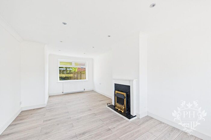 2 Bedroom Semi-Detached House For Sale In Cornforth Avenue, Middlesbrough, TS3