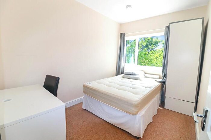 2 Bedroom Flat To Rent In A London Road, Oxford, OX3