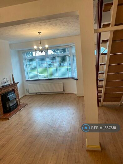 3 Bedroom Terraced House To Rent In Stanhope Road, Slough, SL1