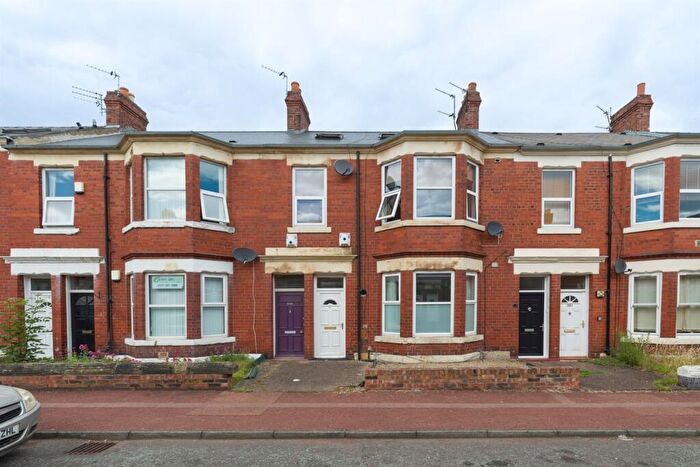 2 Bedroom Flat To Rent In Simonside Terrace, Newcastle Upon Tyne, NE6