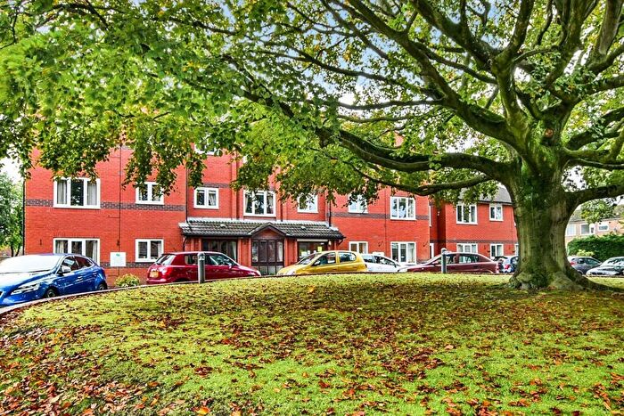 1 Bedroom Apartment To Rent In Alma Road, Sale, Greater Manchester, M33