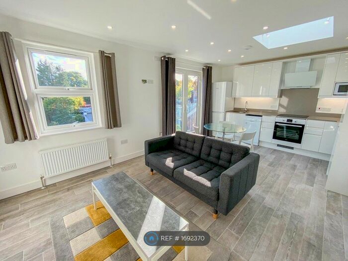 1 Bedroom Flat To Rent In Stanley Park Road, Carshalton, SM5