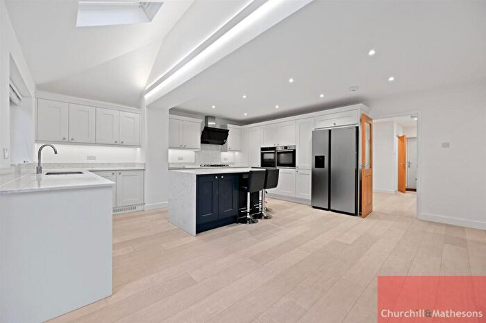 4 Bedroom Detached House To Rent In Kingston Place, Harrow, HA3