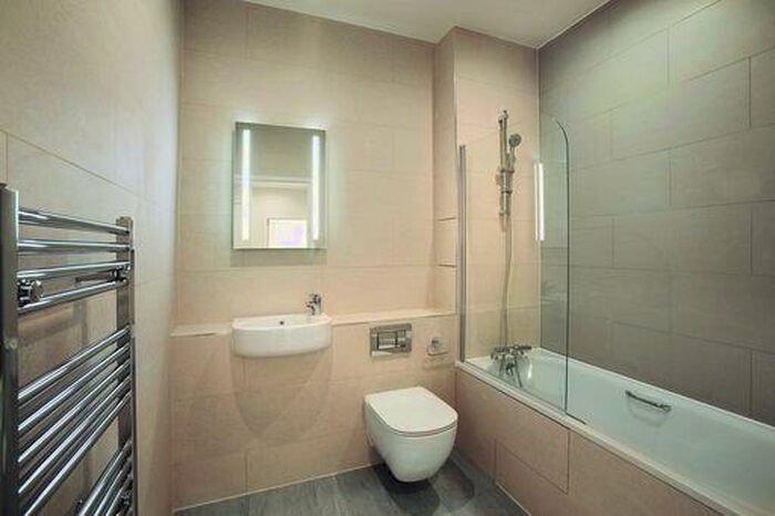 2 Bedroom Apartment To Rent In Selden Hill, Hemel Hempstead, HP2