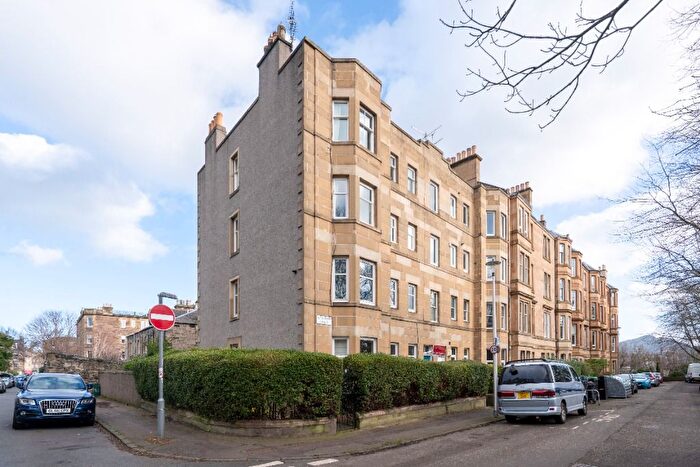3 Bedroom Flat To Rent In Gosford Place, Edinburgh, EH6