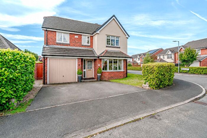 4 Bedroom Detached House For Sale In Farleigh Close, Westhoughton, BL5
