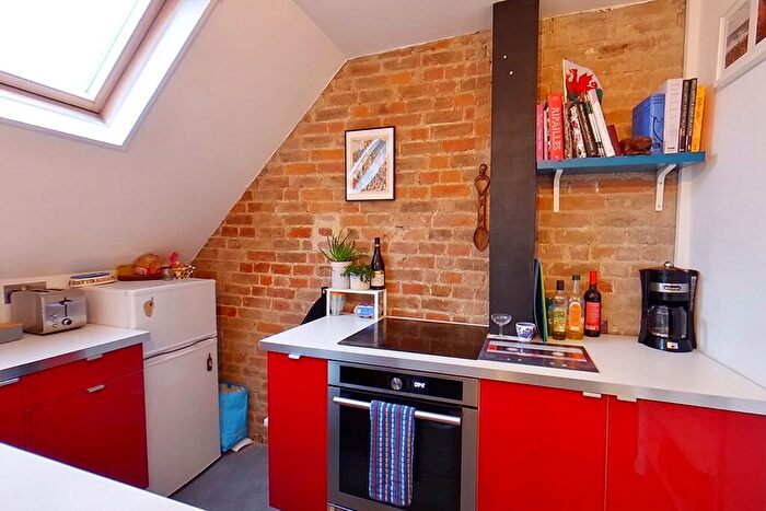 1 Bedroom Apartment For Sale In Highcroft Villas, Brighton, BN1