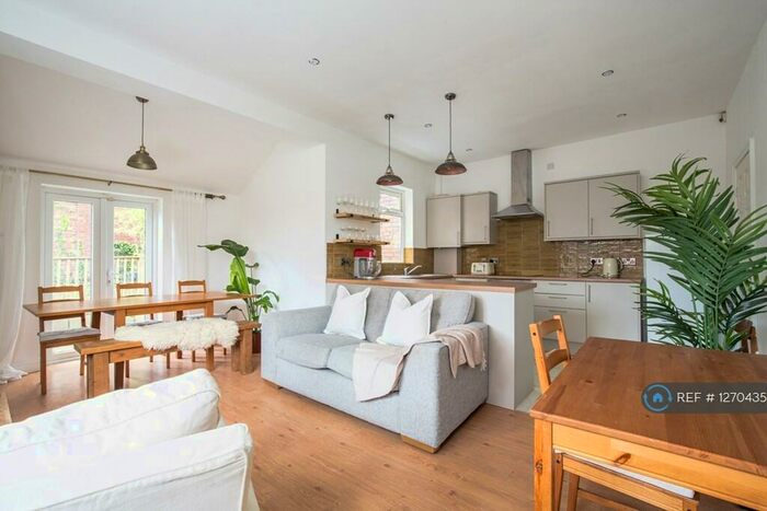 4 Bedroom Semi-Detached House To Rent In Milton Grove, Manchester, M16