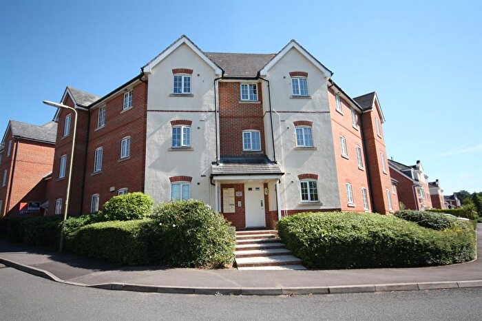 2 Bedroom Flat To Rent In Thyme Avenue, Whiteley, Fareham, PO15