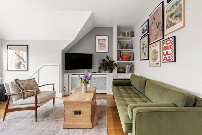 2 Bedroom Apartment For Sale In Marney Road, London, SW11