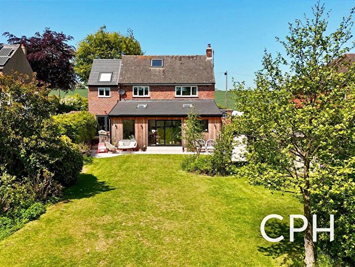 3 Bedroom Property For Sale In Station Road, Scalby, Scarborough, YO13