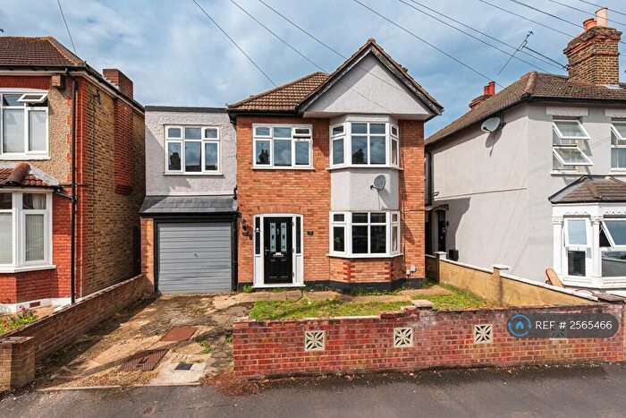 4 Bedroom Detached House To Rent In Cromer Road, Romford, RM7