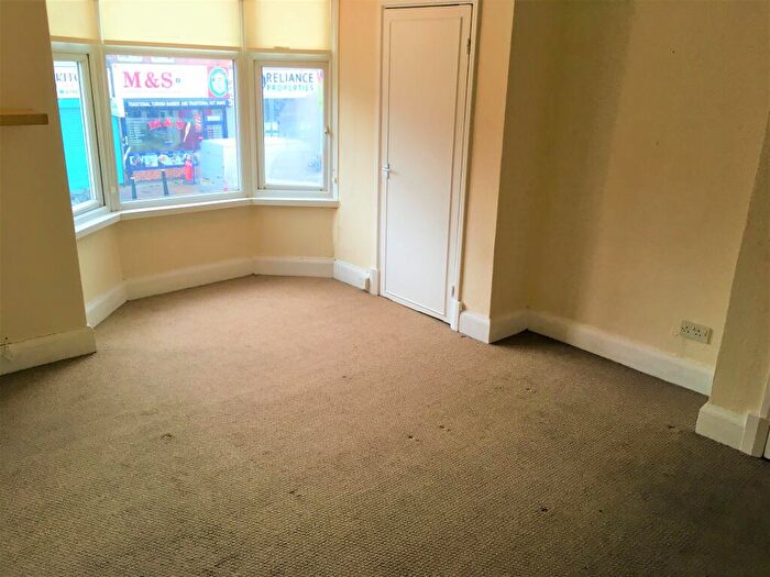 1 Bedroom Flat To Rent In Narborough Road, Leicester, LE3