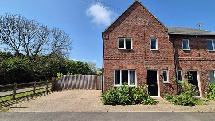 3 Bedroom Semi-Detached House For Sale In Jacks Orchard, Priors Marston, CV47