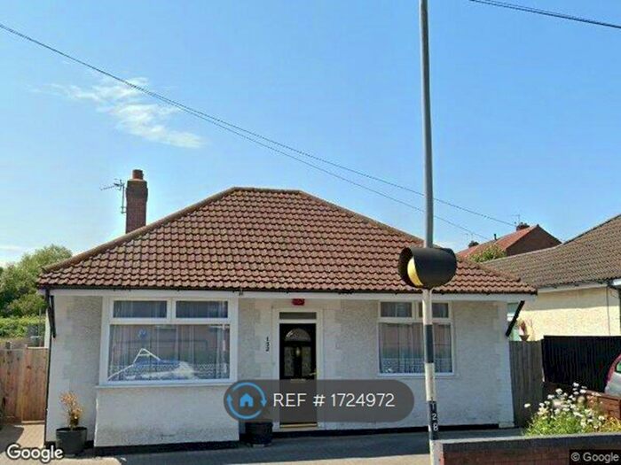 2 Bedroom Bungalow To Rent In Broomhill Road, Bristol, BS4