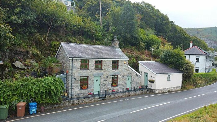1 Bedroom Detached House For Sale In Fairbourne, Gwynedd, LL38