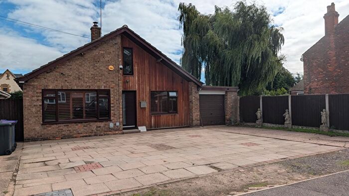3 Bedroom Detached Bungalow To Rent In Bycroft Road, Gainsborough, DN21