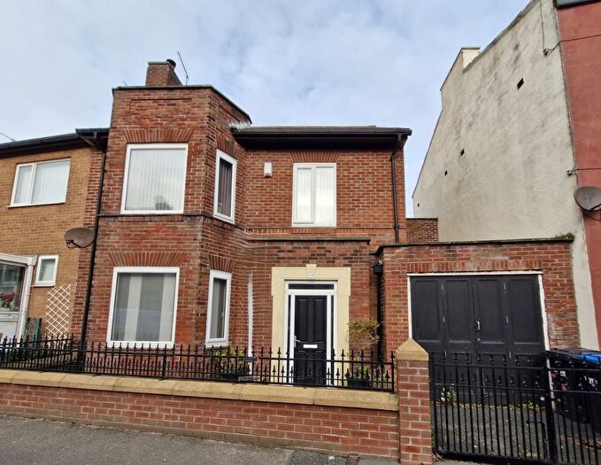 4 Bedroom Semi-Detached House To Rent In Bold Street, Fleetwood, FY7