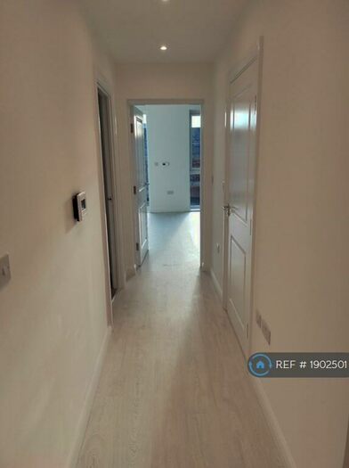 2 Bedroom Flat To Rent In Brewers Square, Dartford, DA1