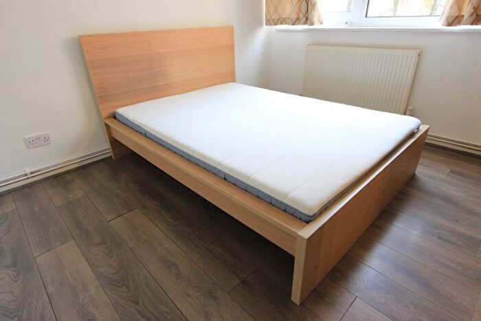 2 Bedroom Flat To Rent In Crescent Road, London, N22